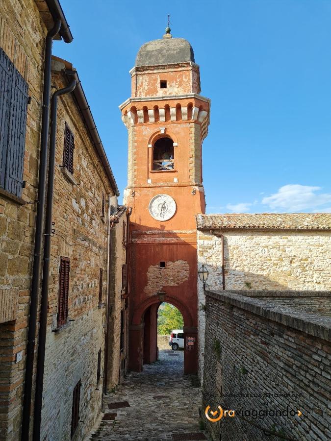 Locanda Del Castello Frontone Exteriör bild